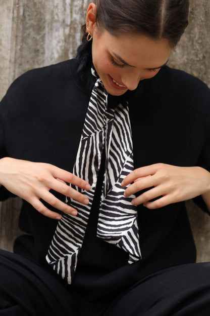 Cuello choker Negro cebra